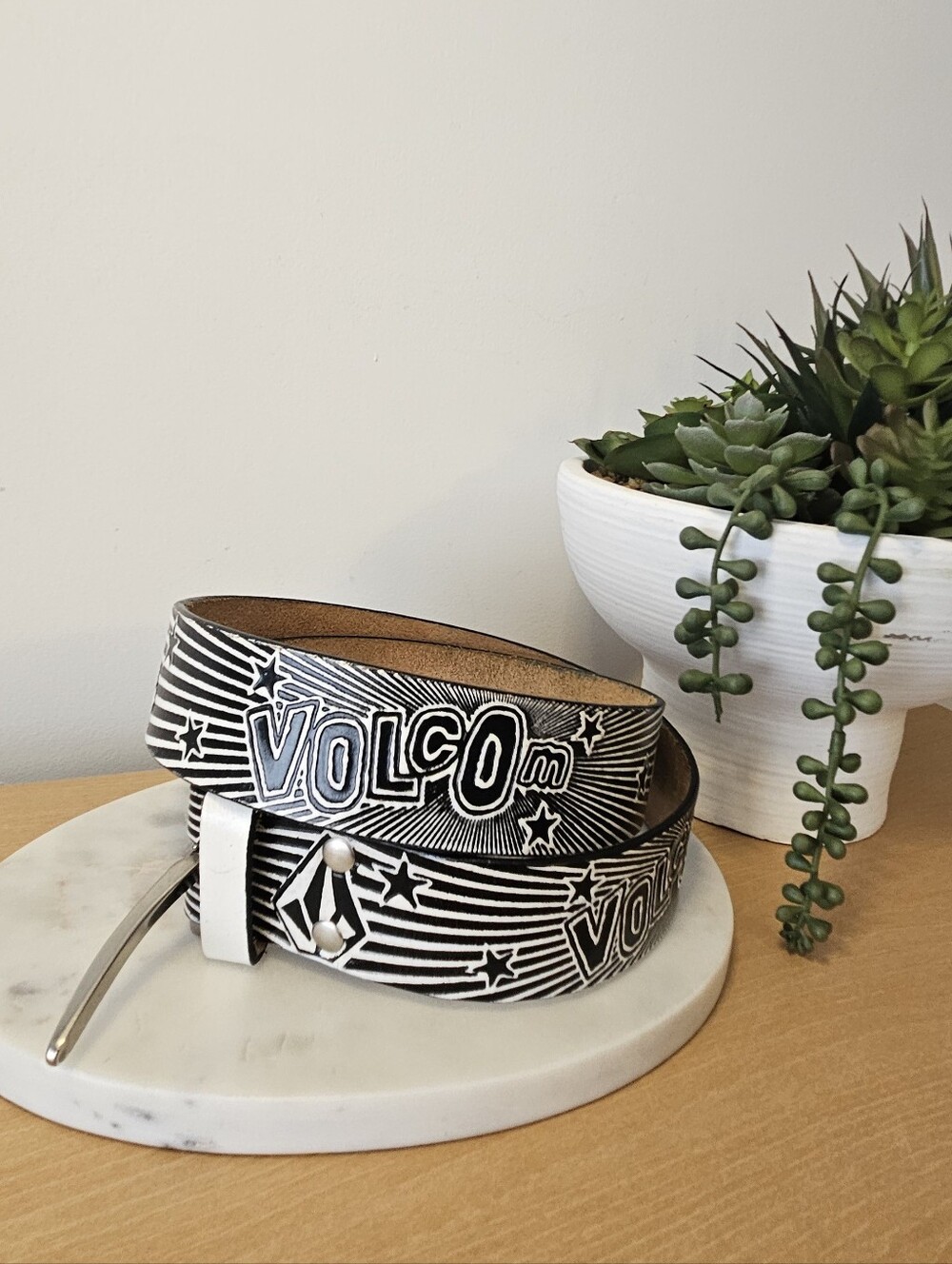 Volcom Brand Belt Featuing B&W Volcom Stones